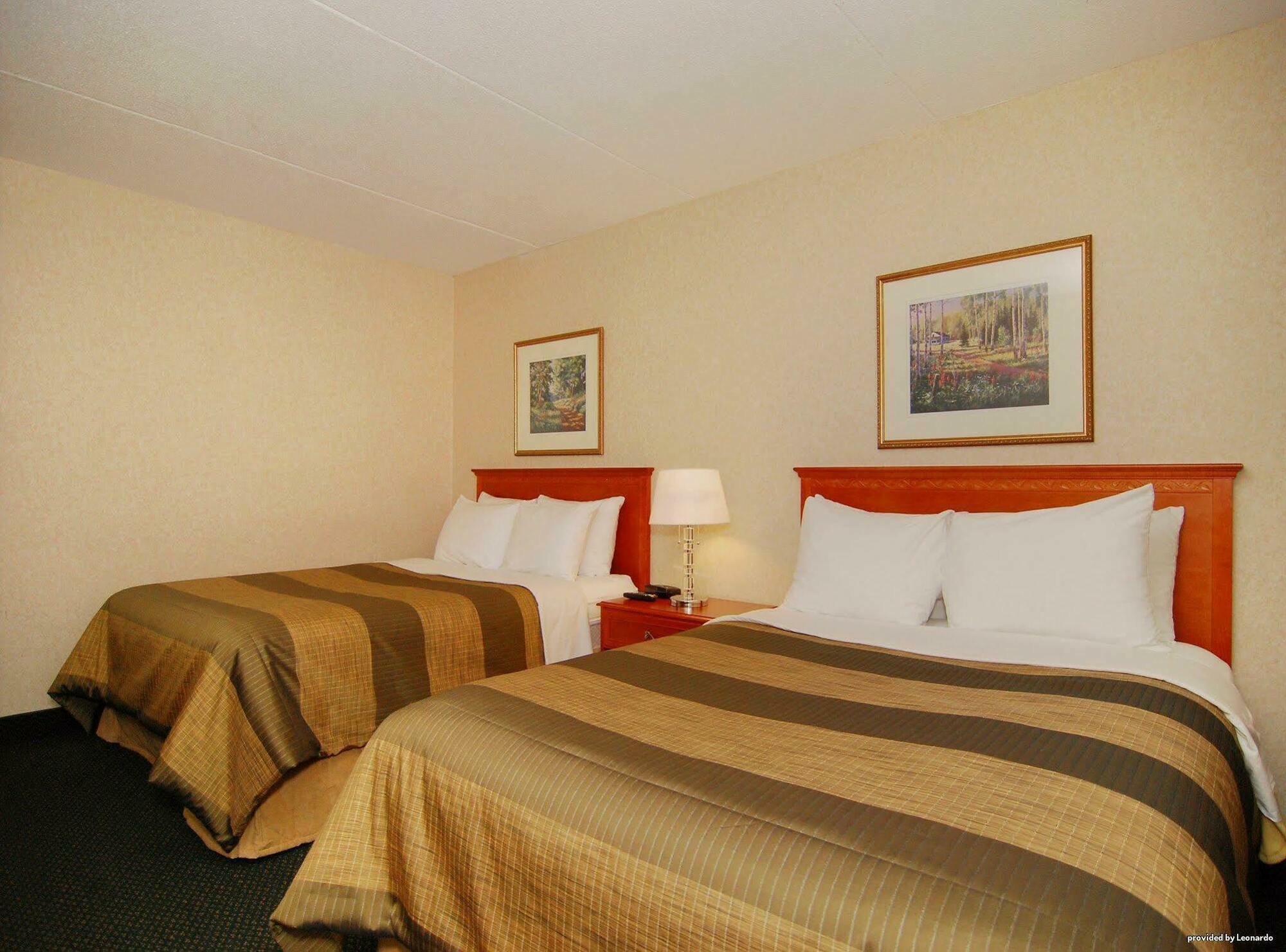Quality Inn & Suites Brampton Luaran gambar