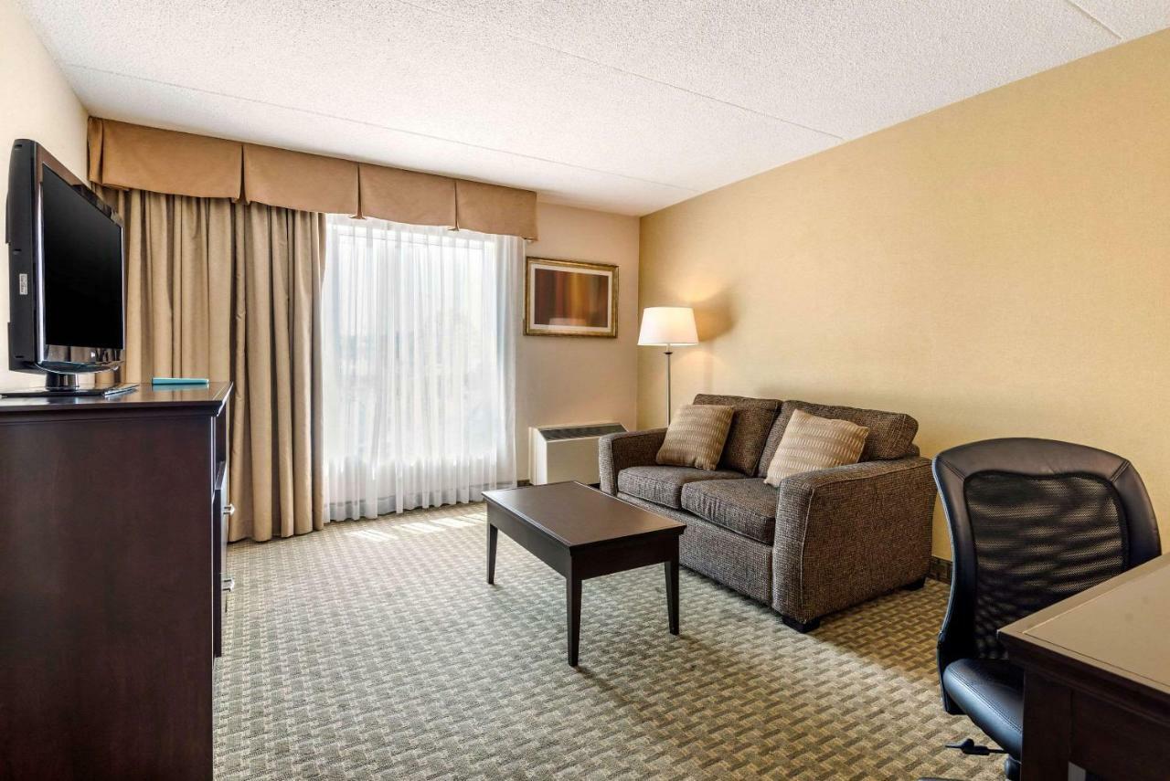 Quality Inn & Suites Brampton Luaran gambar