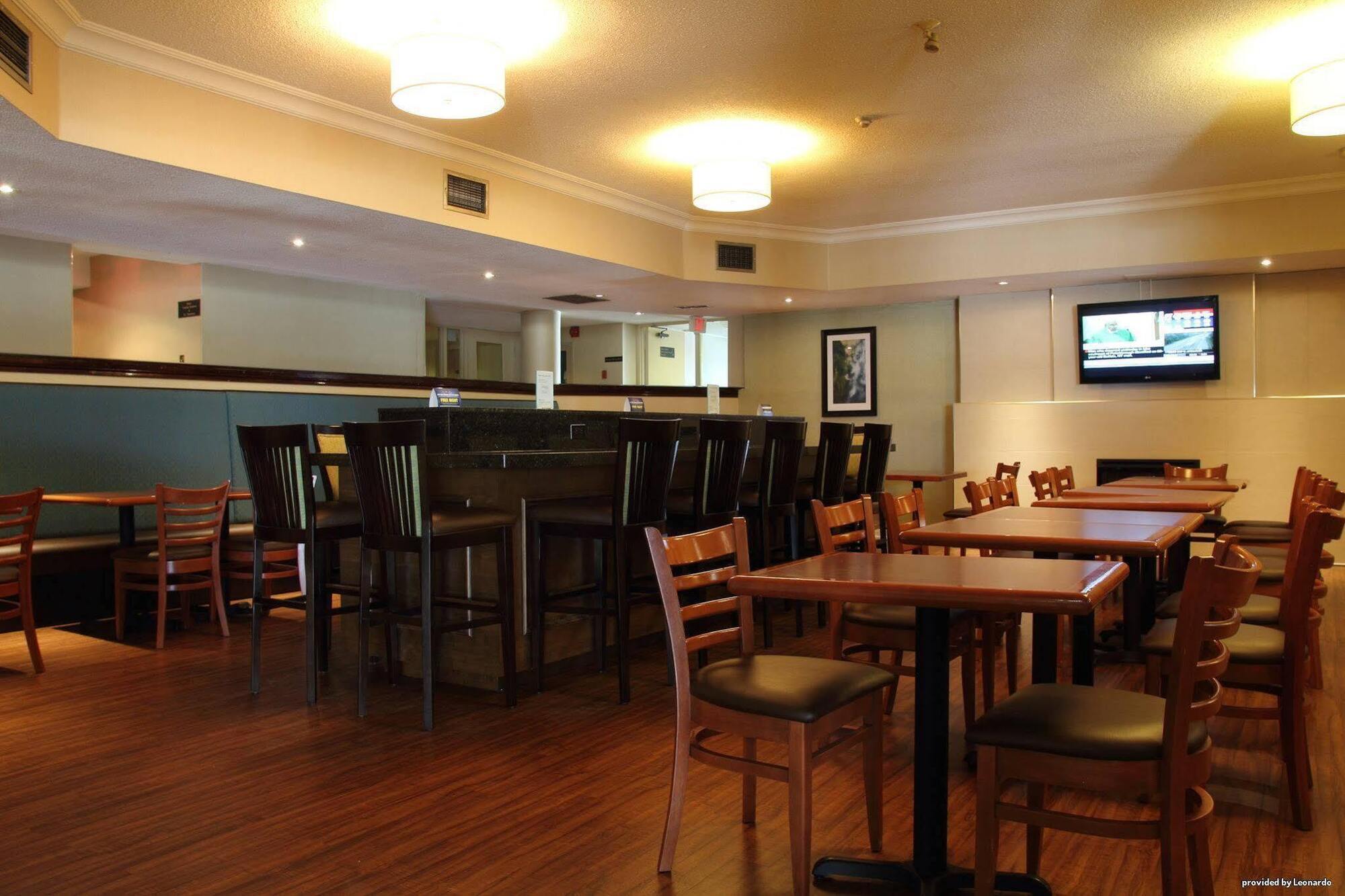 Quality Inn & Suites Brampton Luaran gambar